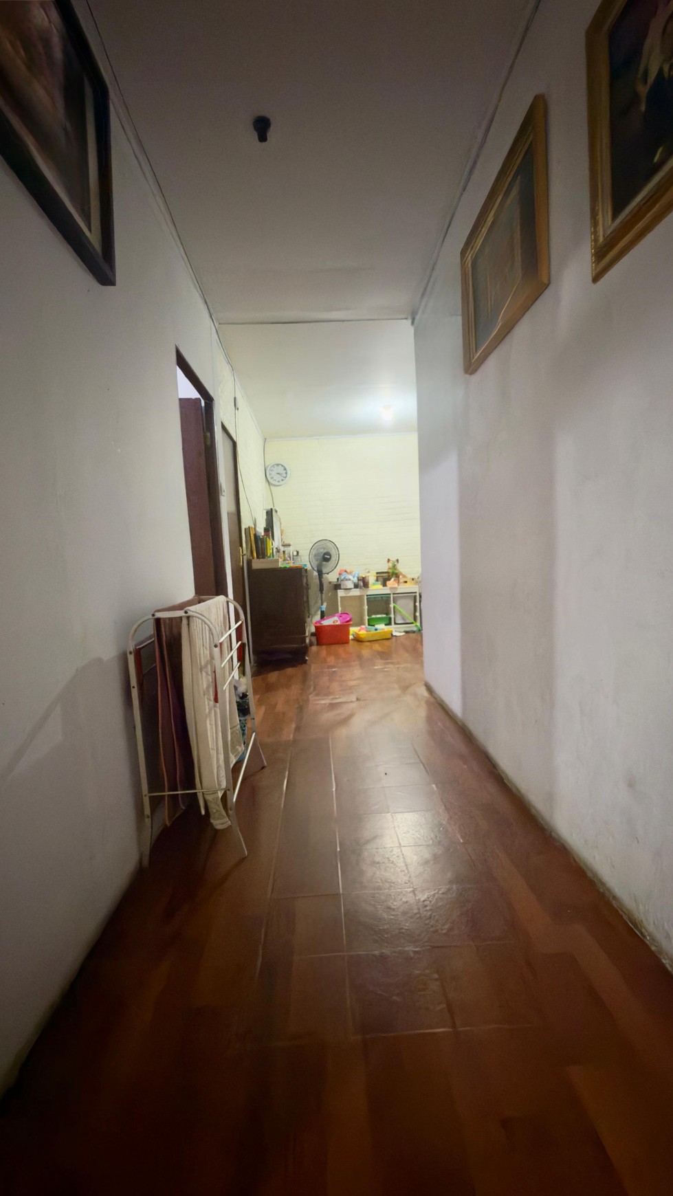 Rumah Hook Luas 168m&#xb2; Strategis di Kelapa Dua Depok Dekat Tol & KRL