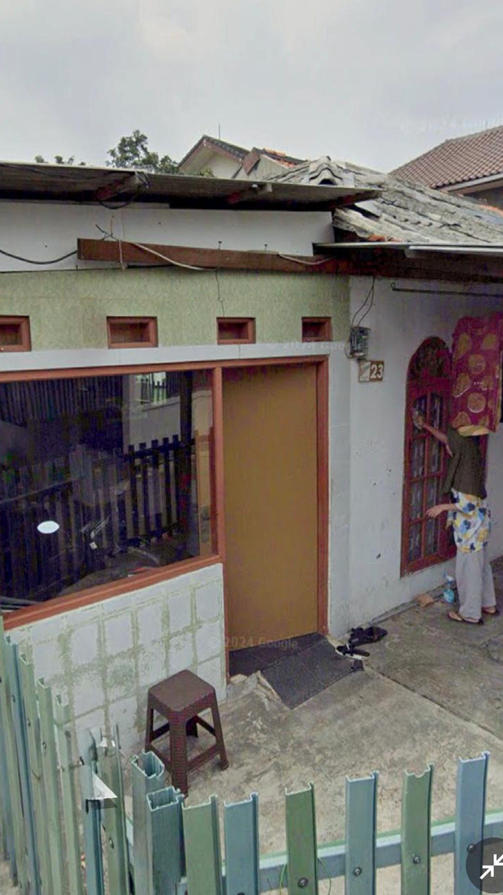 Rumah Hook Luas 168m&#xb2; Strategis di Kelapa Dua Depok Dekat Tol & KRL