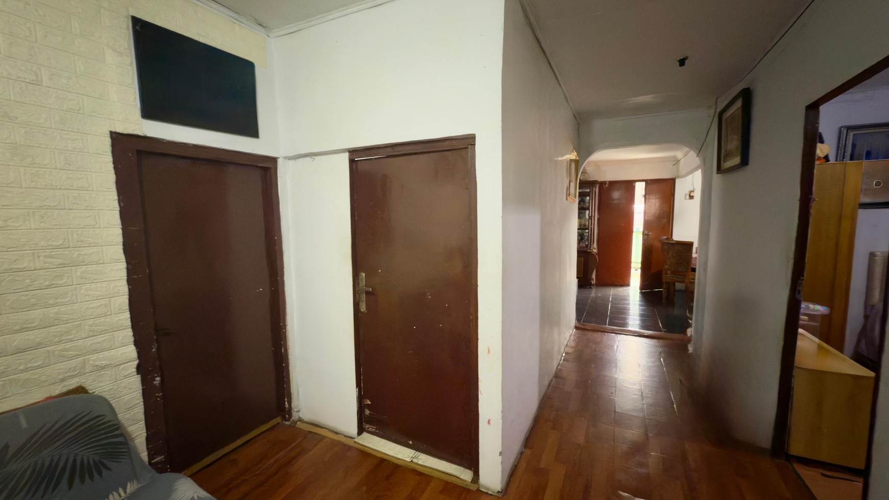 Rumah Hook Luas 168m&#xb2; Strategis di Kelapa Dua Depok Dekat Tol & KRL