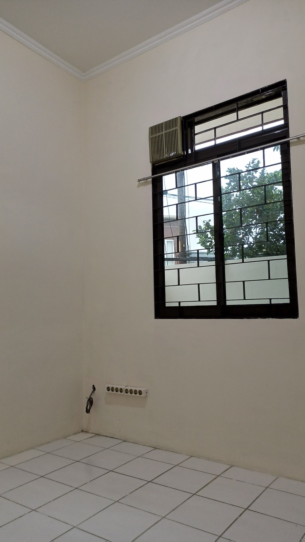 Rumah Siap Huni dengan Hunian Nyaman dan Asri di BSD