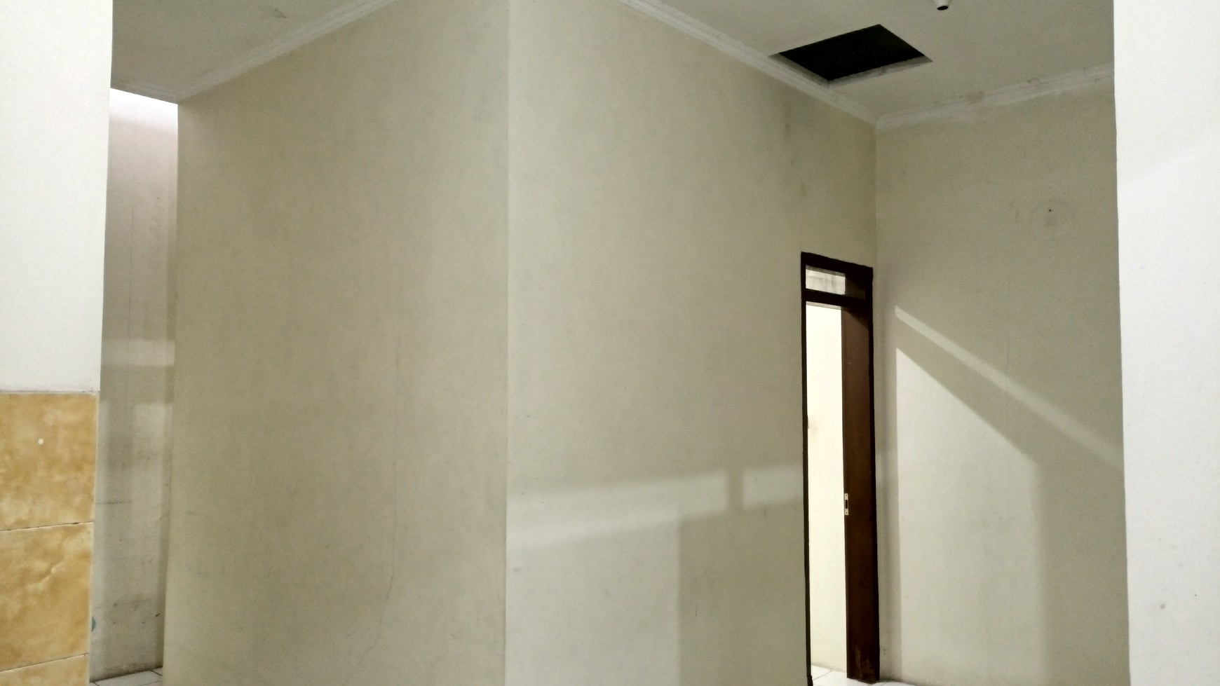 Rumah Siap Huni dengan Hunian Nyaman dan Asri di BSD