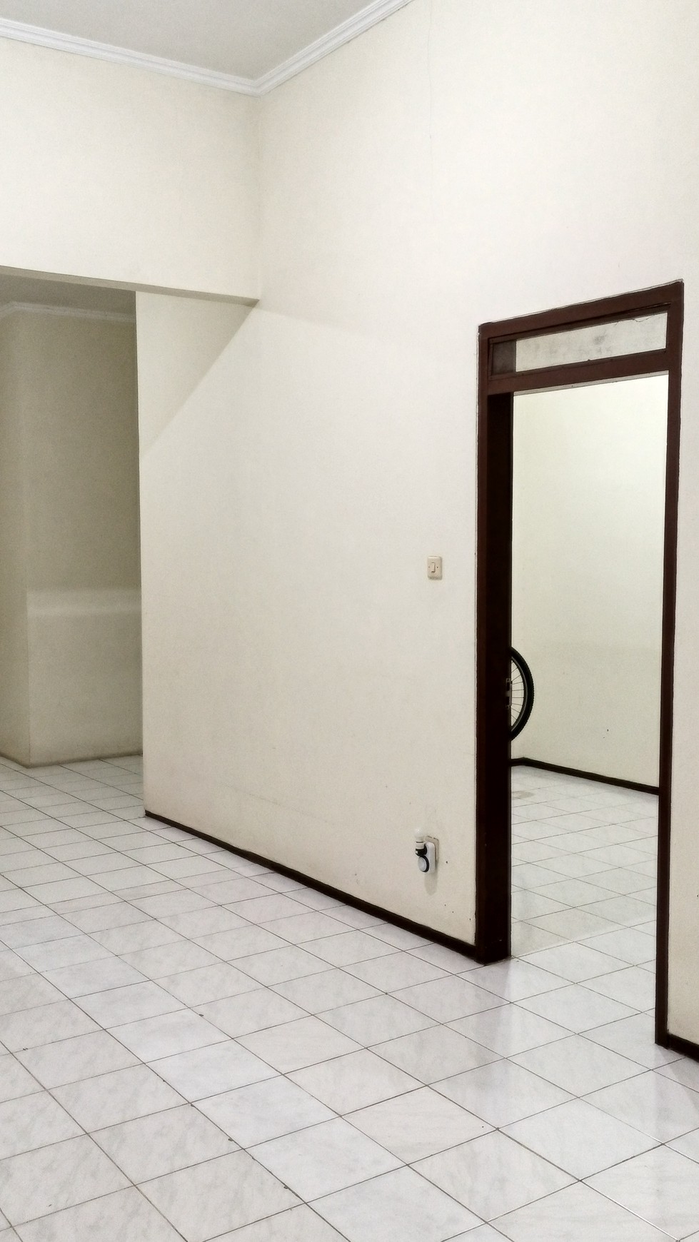 Rumah Siap Huni dengan Hunian Nyaman dan Asri di BSD