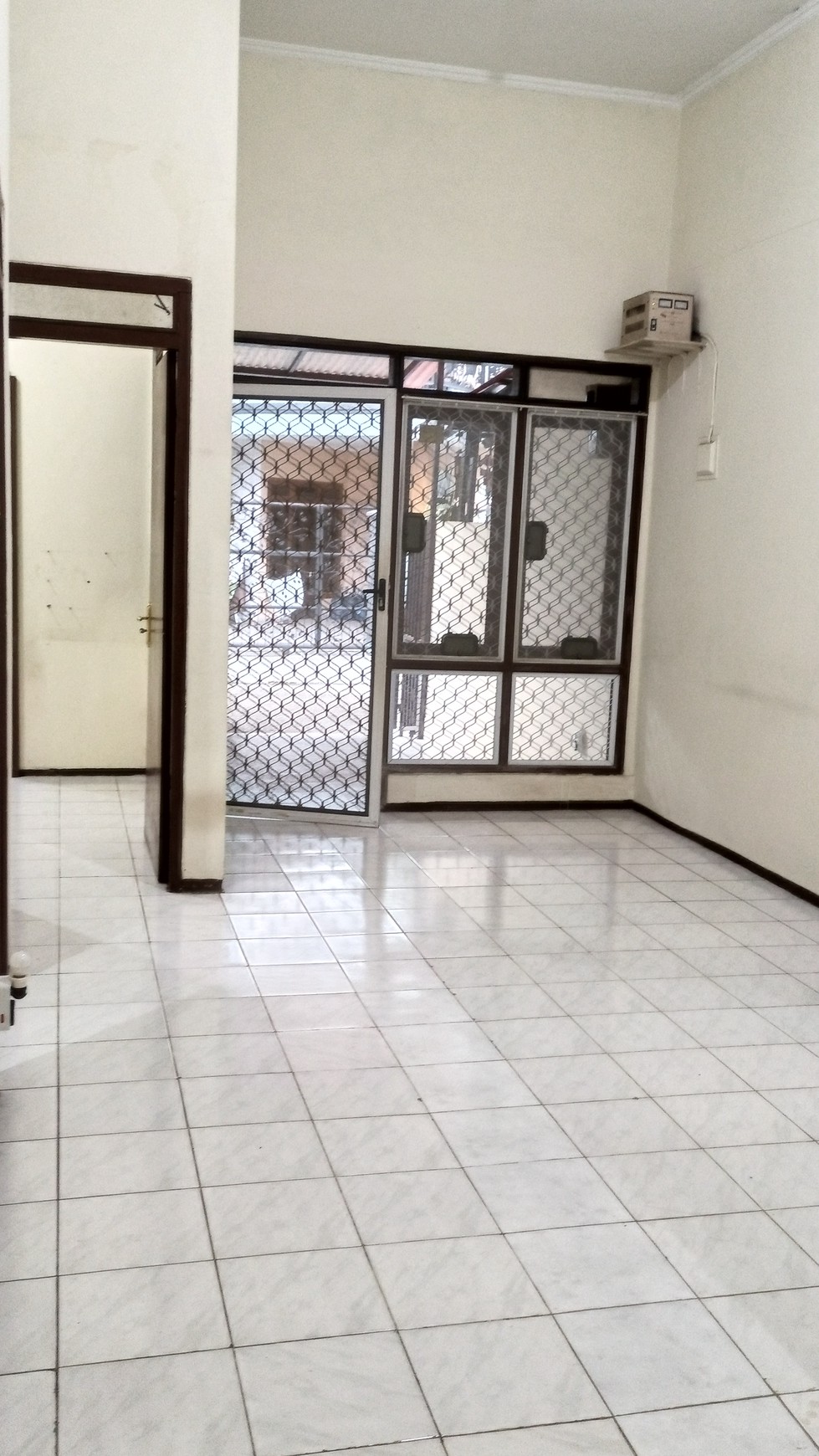 Rumah Siap Huni dengan Hunian Nyaman dan Asri di BSD