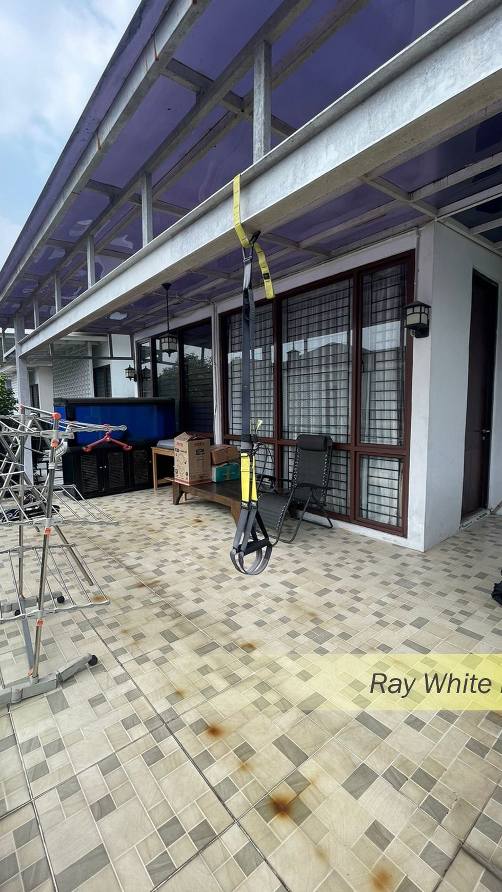 RUMAH CANTIK SEMIFURNISH DI DISCOVERY BINTARO JAYA SEKTOR 9, TANGERANG SELATAN