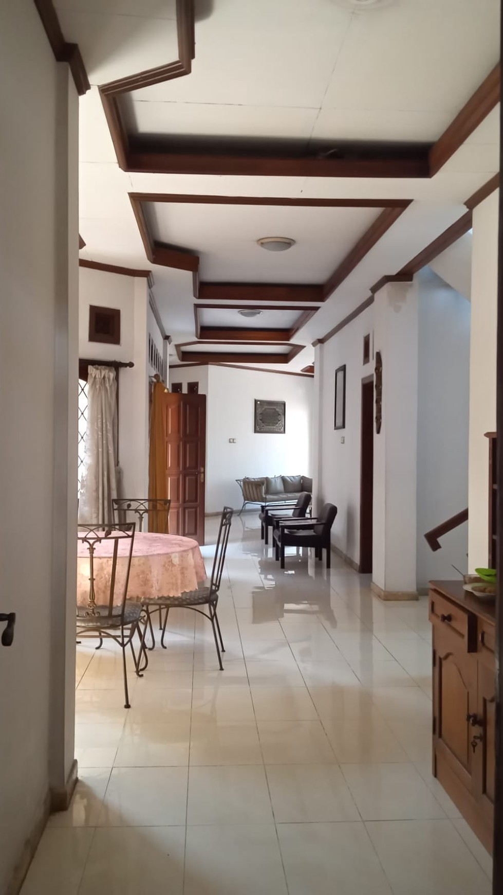 Rumah 2 Lantai Luas Siap Huni dengan Hunian Nyaman dan Asri.