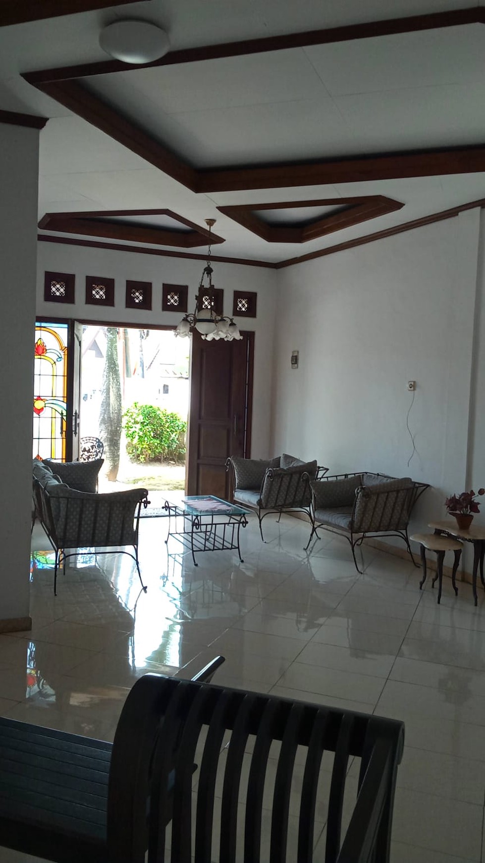Rumah 2 Lantai Luas Siap Huni dengan Hunian Nyaman dan Asri.