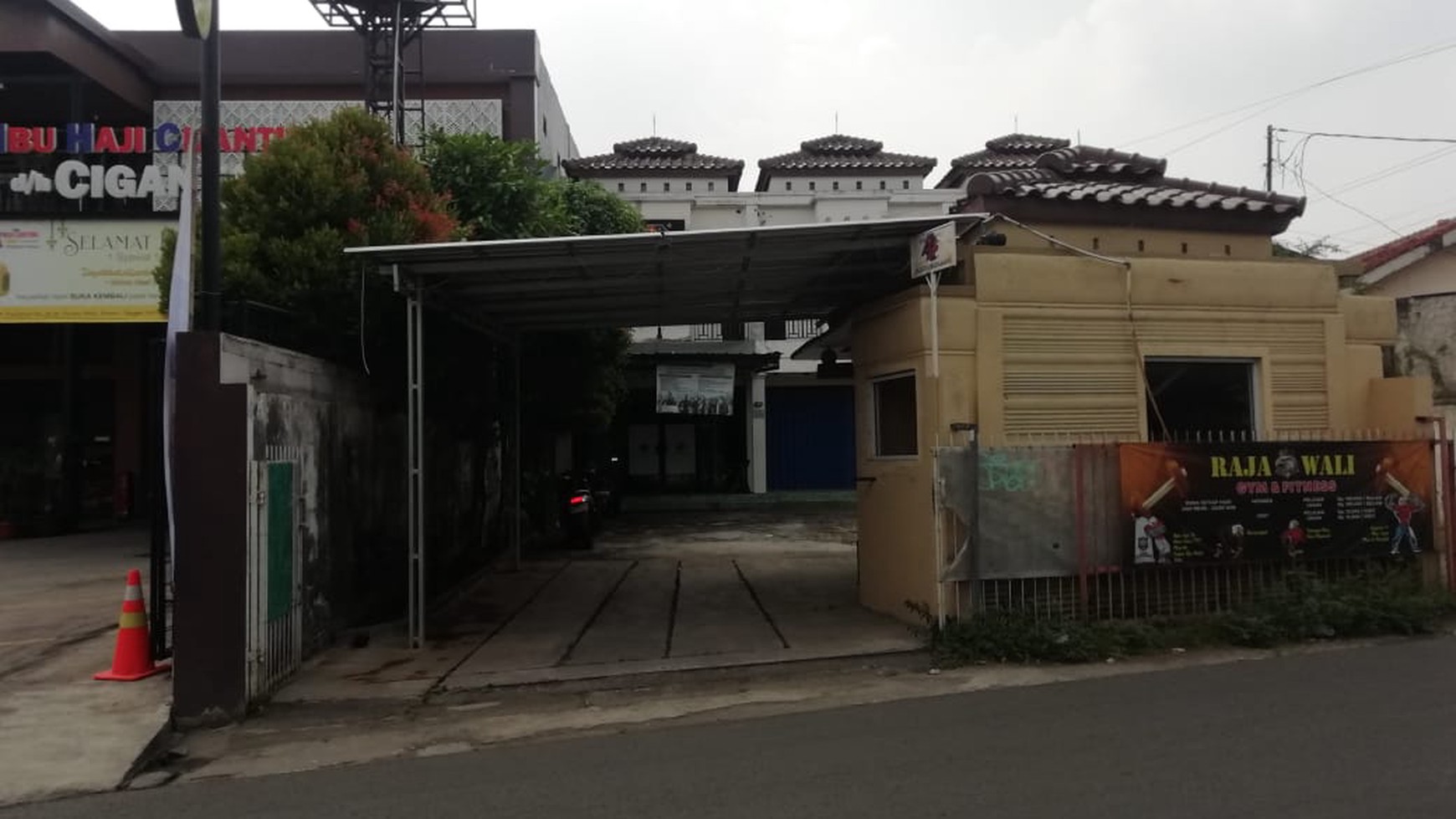 Dijual 3 Unit Ruko Lokasi Strategis Pinggi Jalan Raya @Ciputat Timur