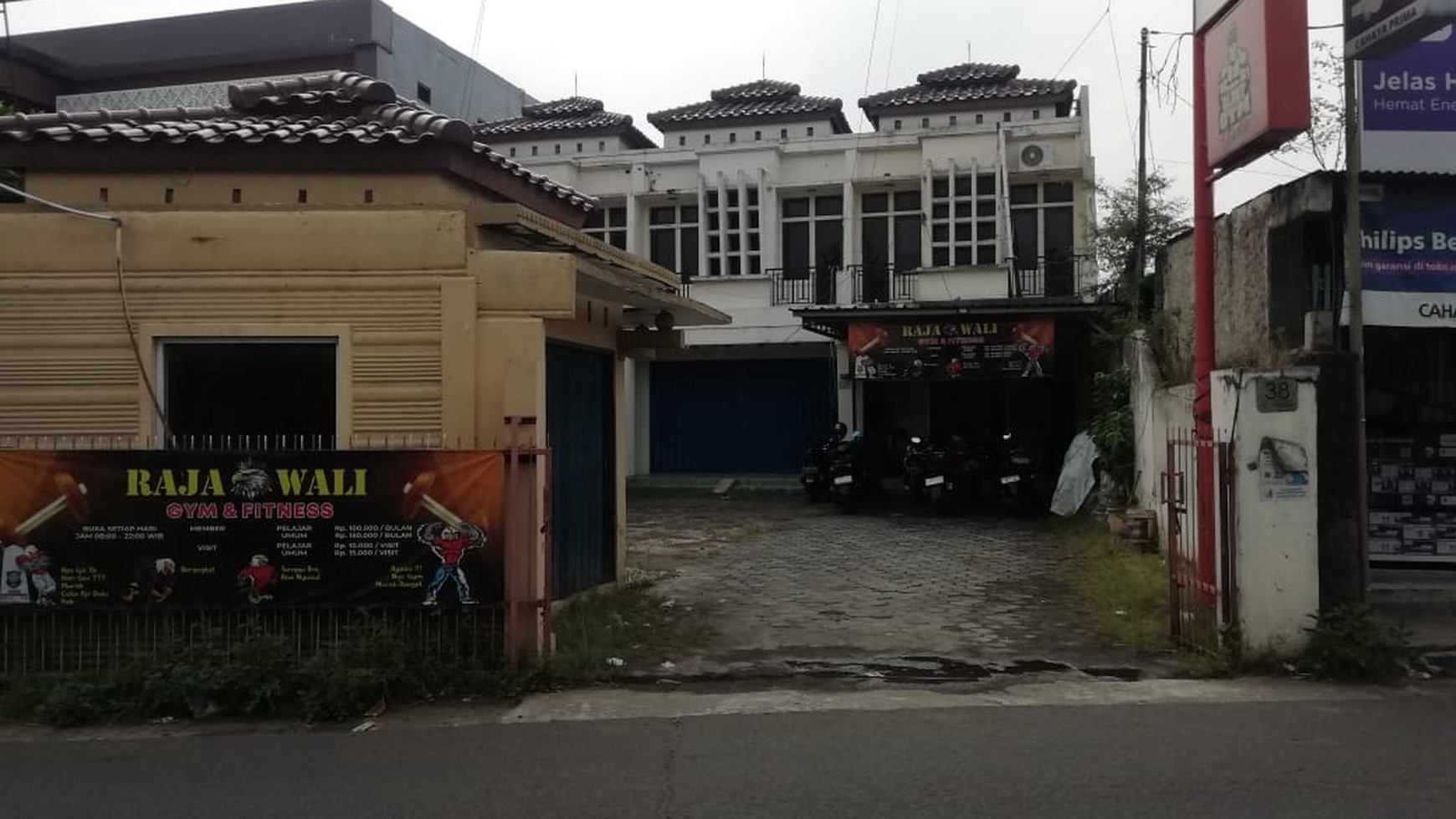 Dijual 3 Unit Ruko Lokasi Strategis Pinggi Jalan Raya @Ciputat Timur