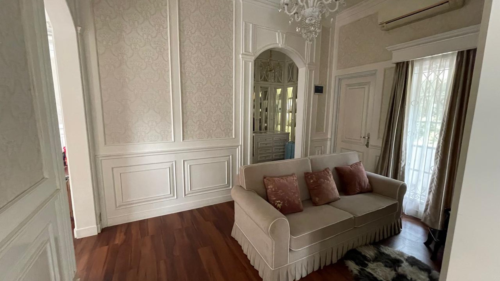 Rumah Mewah di Palma Residenza Cipayung Jakarta Timur