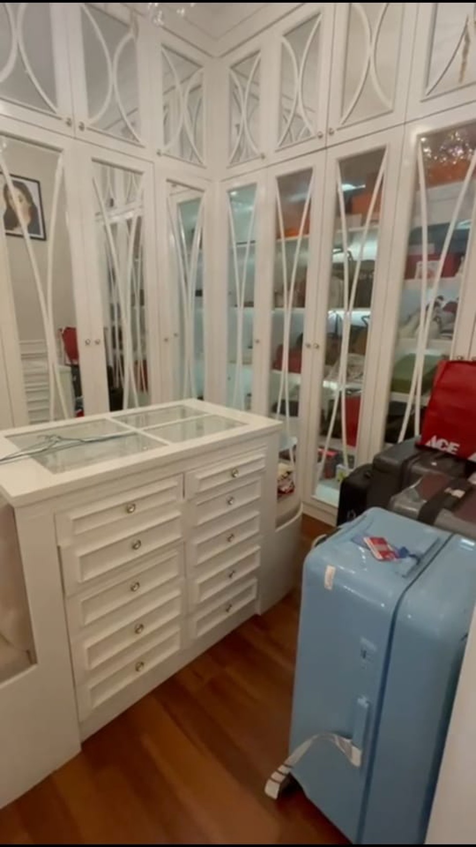 Rumah Mewah di Palma Residenza Cipayung Jakarta Timur