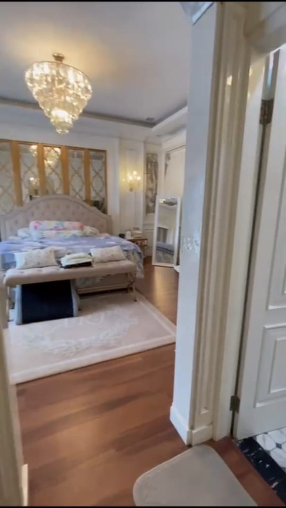 Rumah Mewah di Palma Residenza Cipayung Jakarta Timur