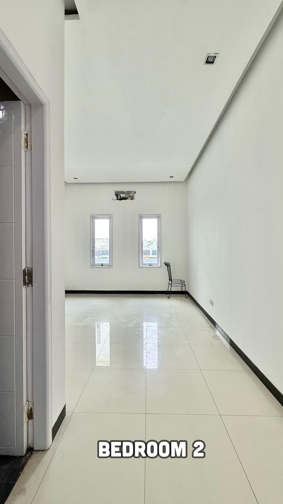 Rumah Modern Luas Bangunan 453 m2 di Margonda Raya - Lokasi Premium