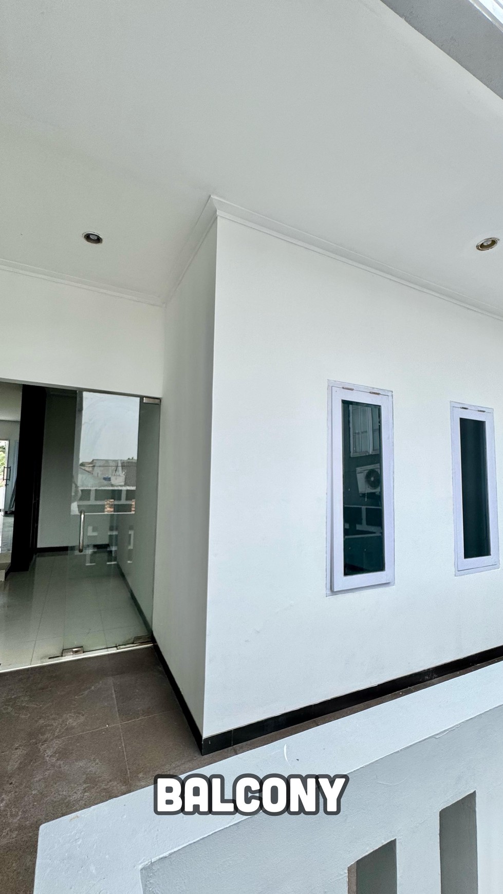 Rumah Modern Luas Bangunan 453 m2 di Margonda Raya - Lokasi Premium