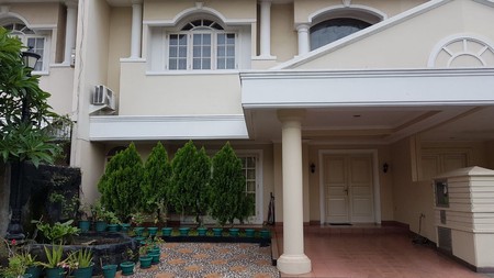 Rumah 2 Lantai Siap Huni dengan Hunian Nyaman dan Asri @Ciputat
