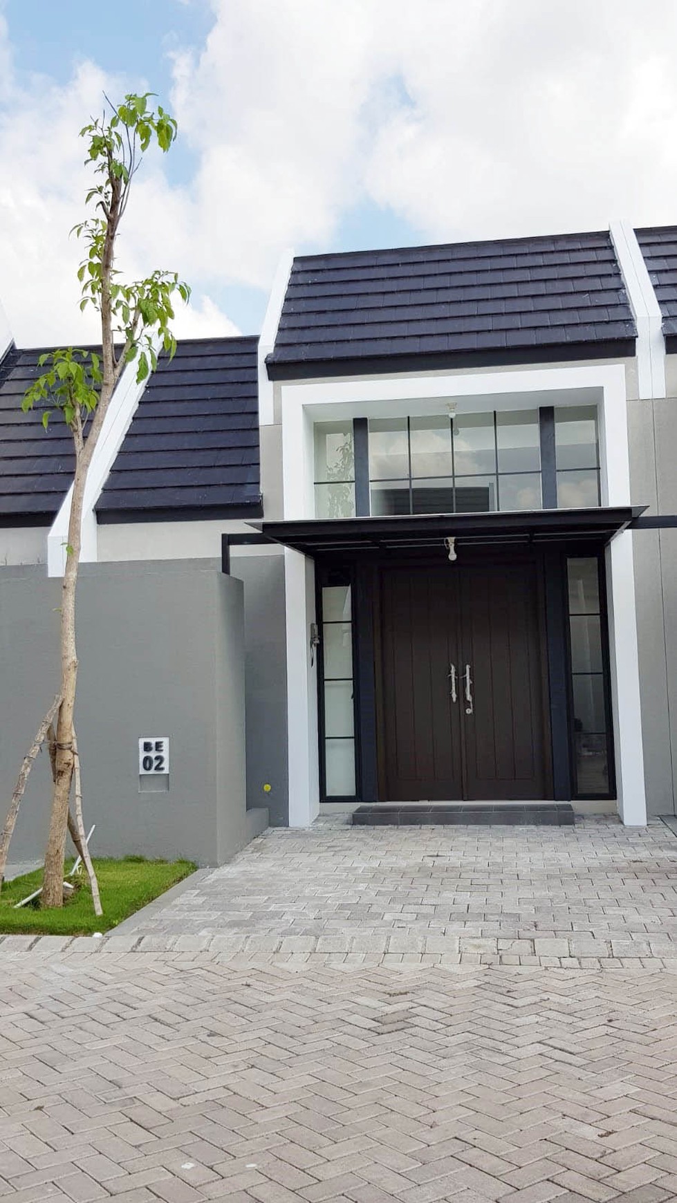 Rumah Baru Gress di Grand Sunrise Cluster Stellar Menganti Gresik, Minimalis, Semi Furnished