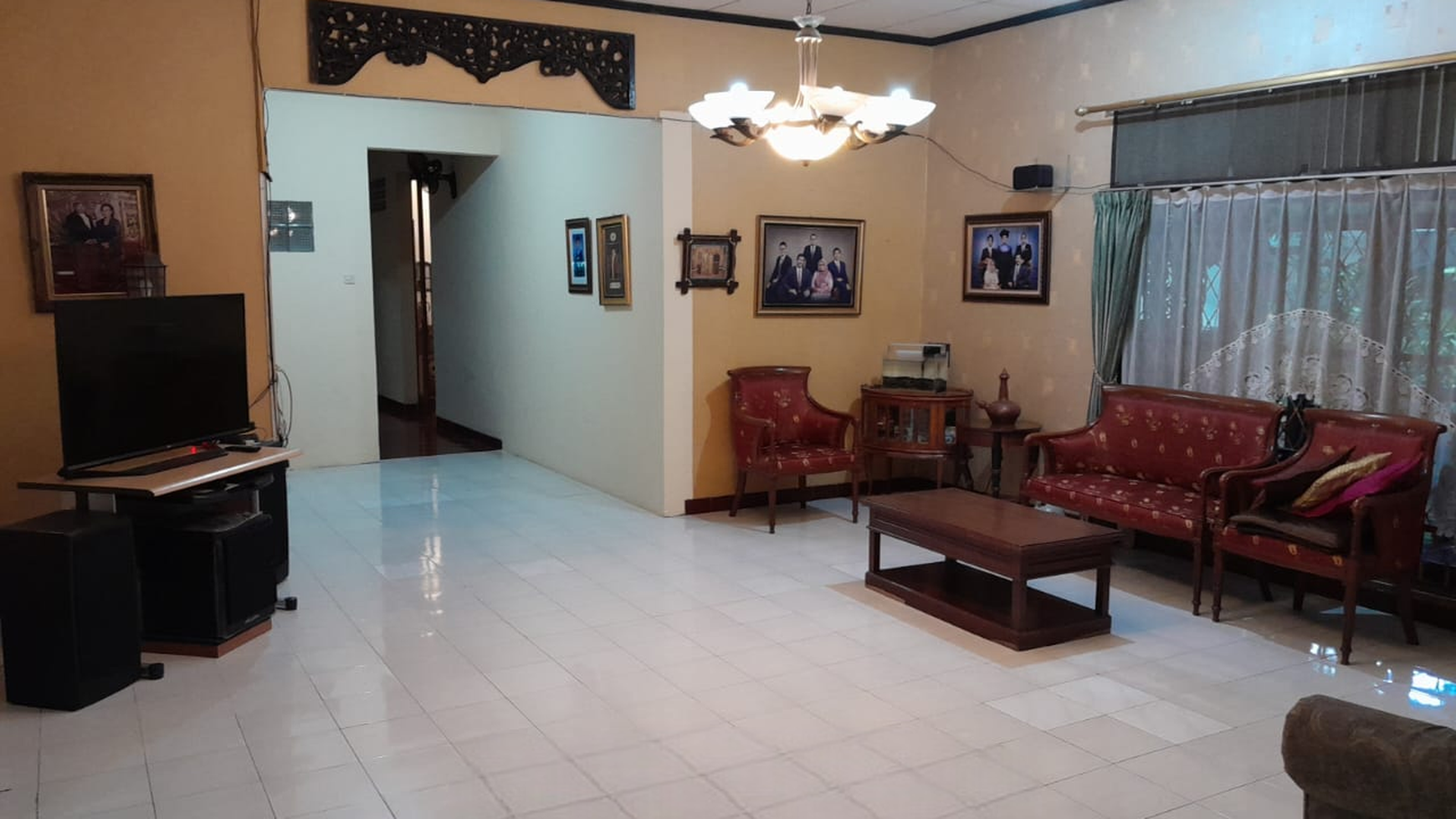 DIJUAL CEPAT Rumah Dalam Komplek 1 Gerbang masuk Keamanan 24 jam
