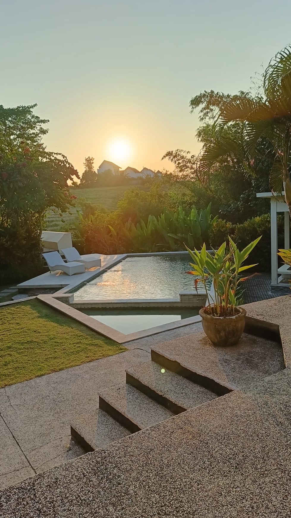 Villa Freehold 4 Bedrooms Rice field View In Pererenan Bali