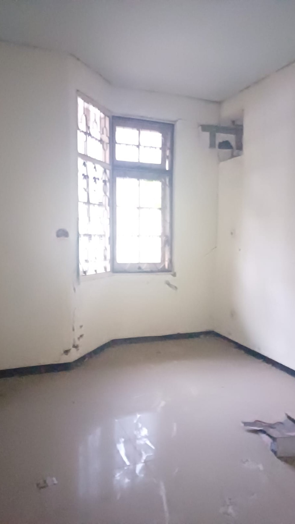 Dijual Rumah Hitung Tanah Nirwana Eksekutif Surabaya