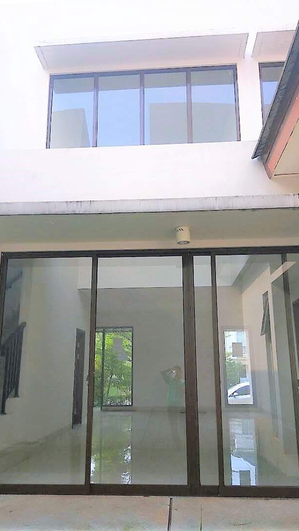 Rumah 2 lantai siap huni di The Eminent, Prestigia BSD City