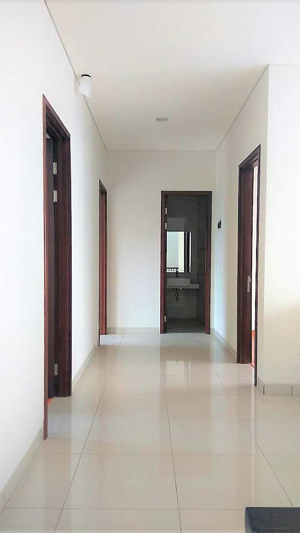 Rumah 2 lantai siap huni di The Eminent, Prestigia BSD City