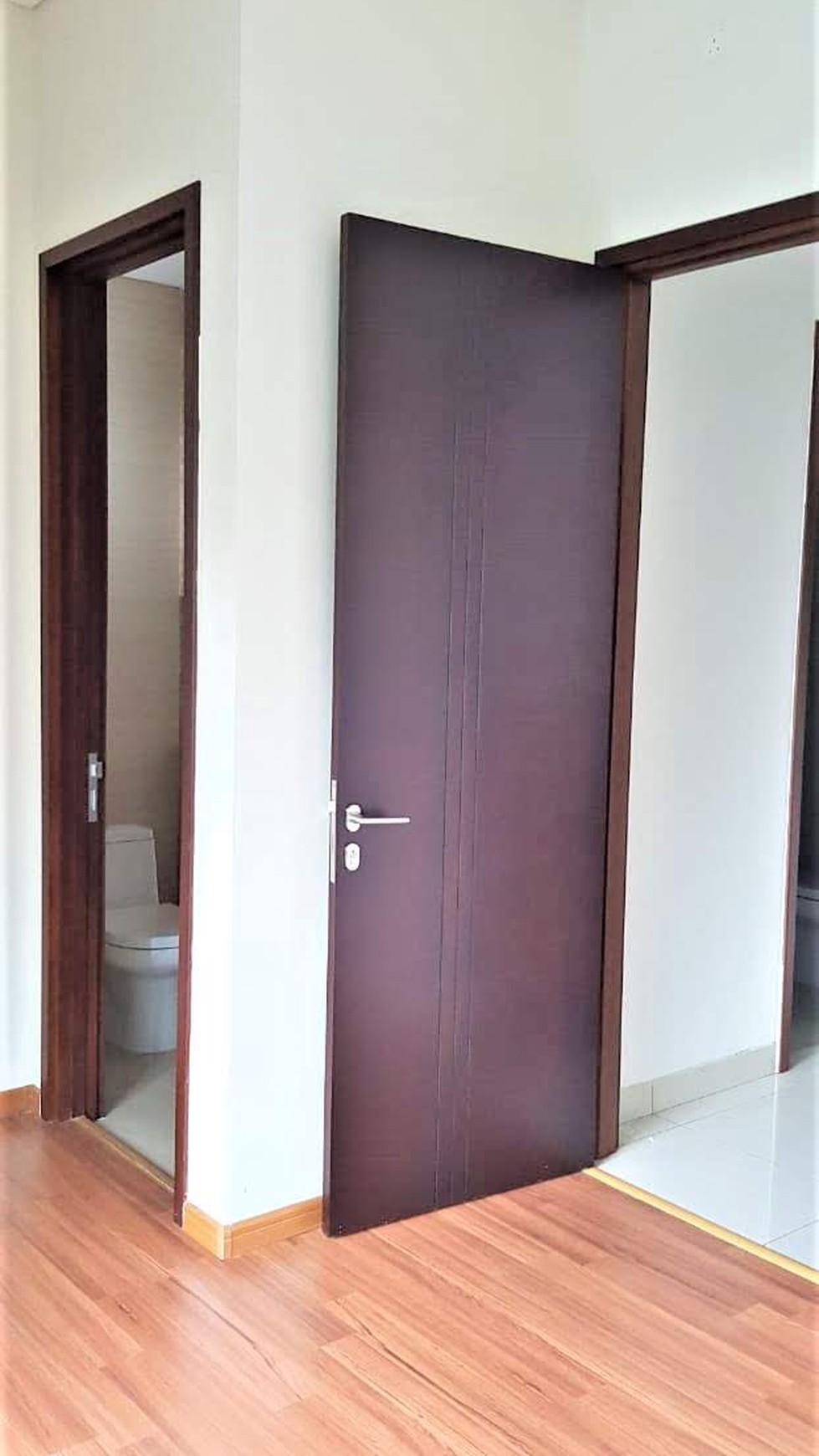Rumah 2 lantai siap huni di The Eminent, Prestigia BSD City
