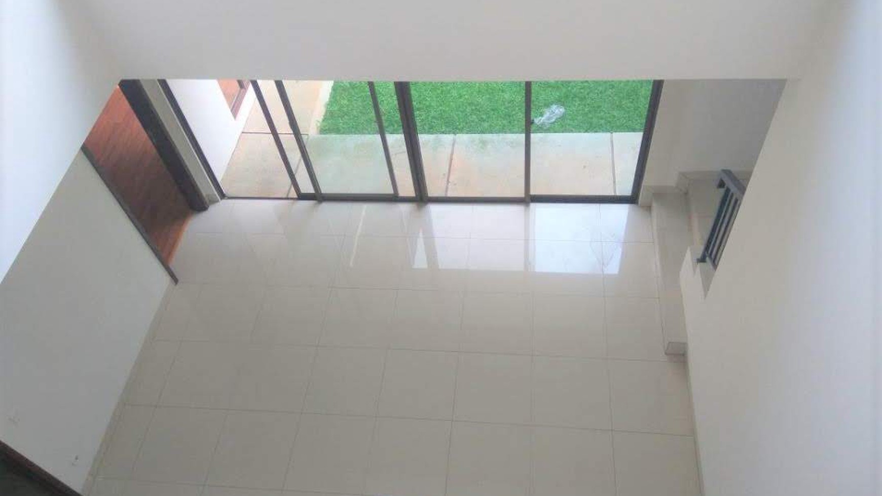 Rumah 2 lantai siap huni di The Eminent, Prestigia BSD City