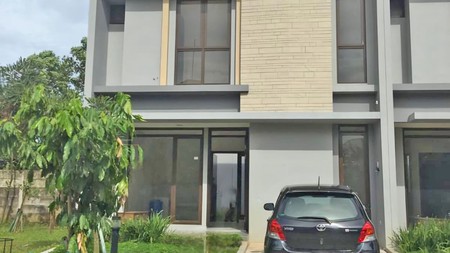 Rumah bagus dan rapih di The Eminent, Precia BSD City