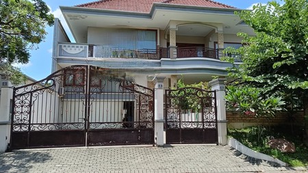 RUMAH MEWAH DI GRAHA FAMILI KAWASAN ELITE SURABAYA BARAT