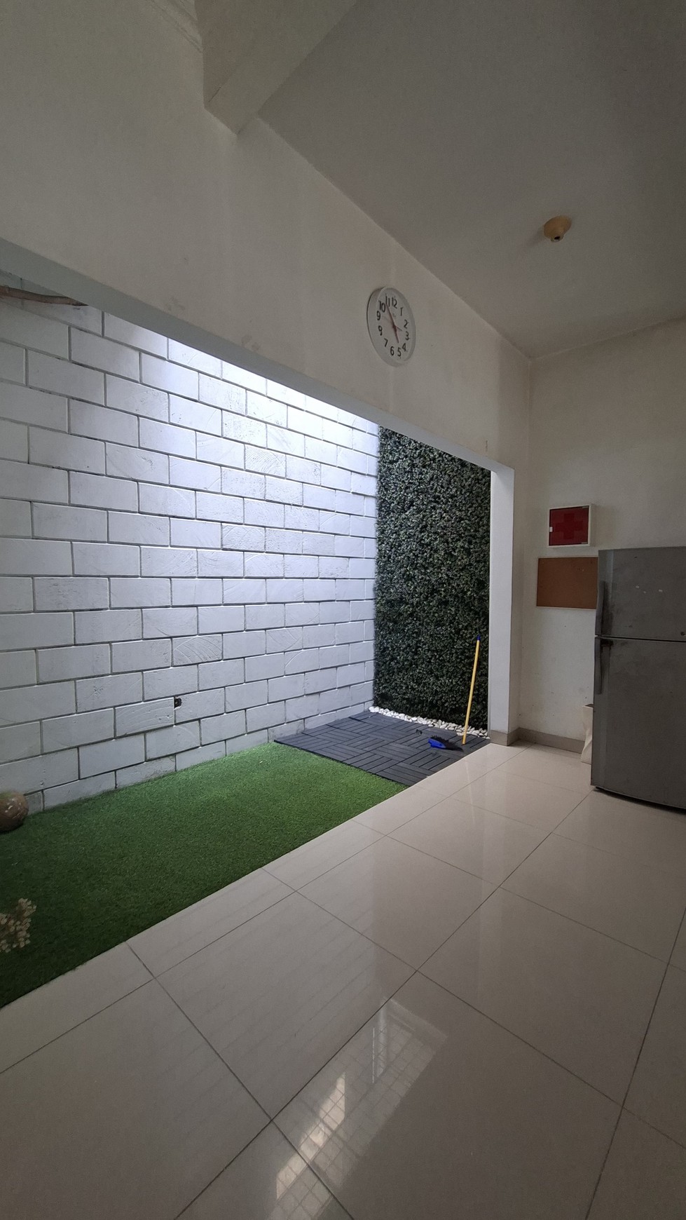 Di Sewa Rumah Siap Huni dengan Hunian Nyaman dan Asri di @Bintaro Sektor 9
