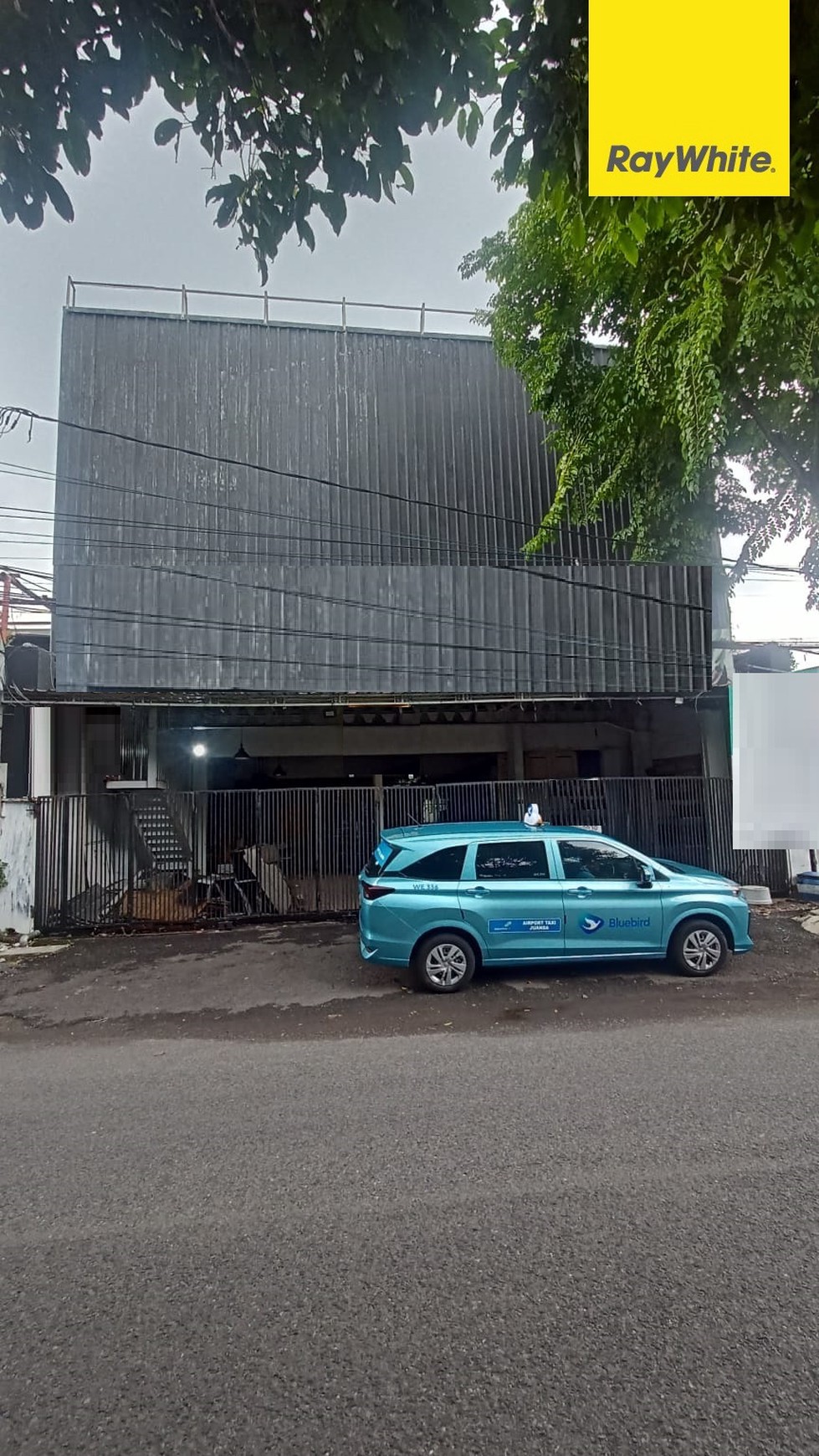 Dijual Rumah 2 lantai di Gayungsari Barat Surabaya