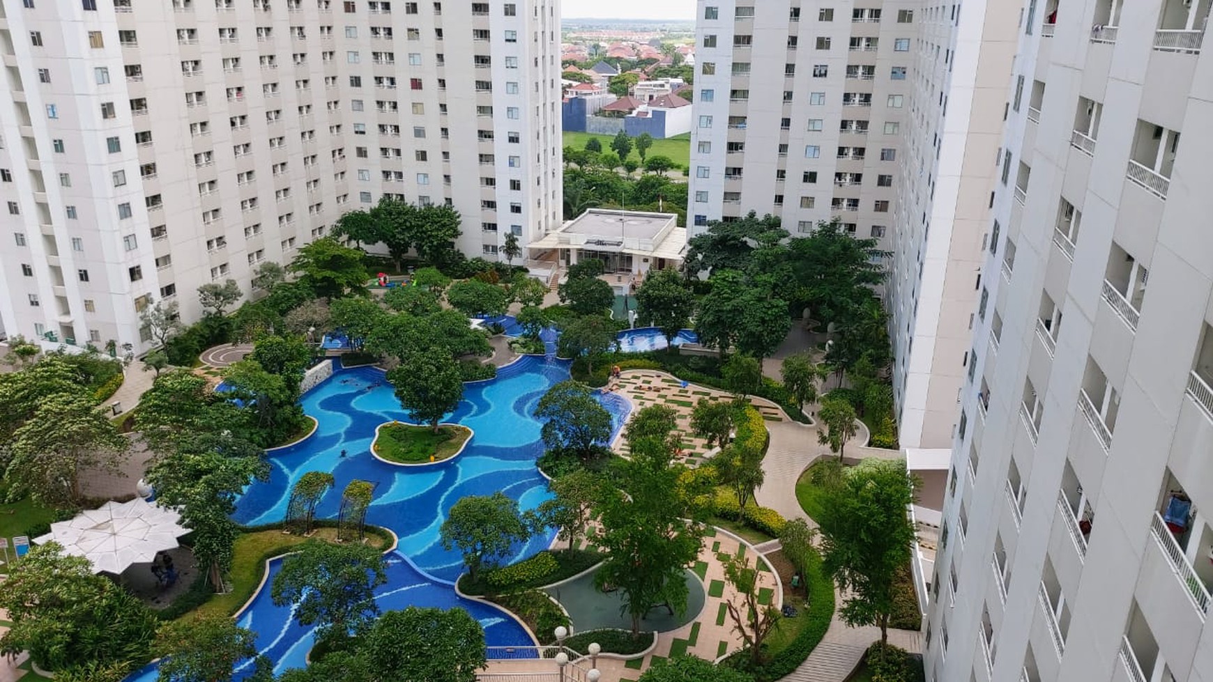 Dijual BU Apartemen Educity (Pakuwon City) fully furnish.