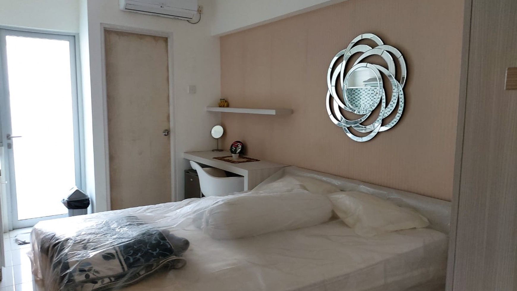 Dijual BU Apartemen Educity (Pakuwon City) fully furnish.