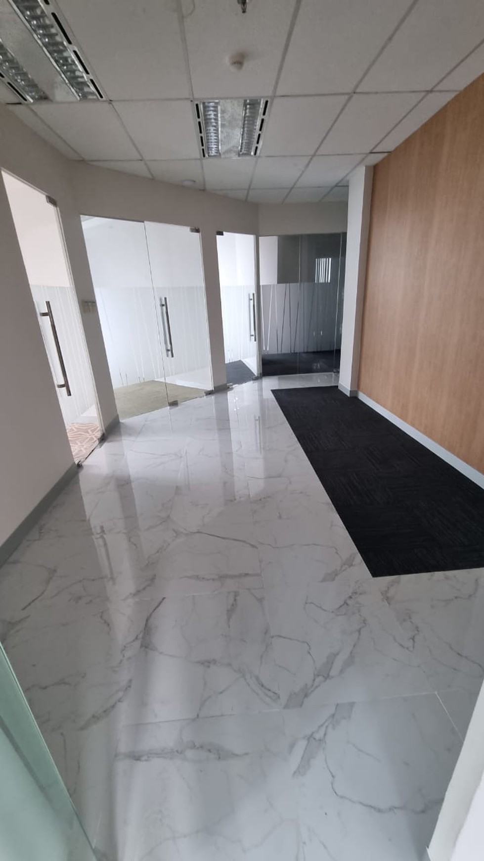 Office Space The City Tower Sudirman