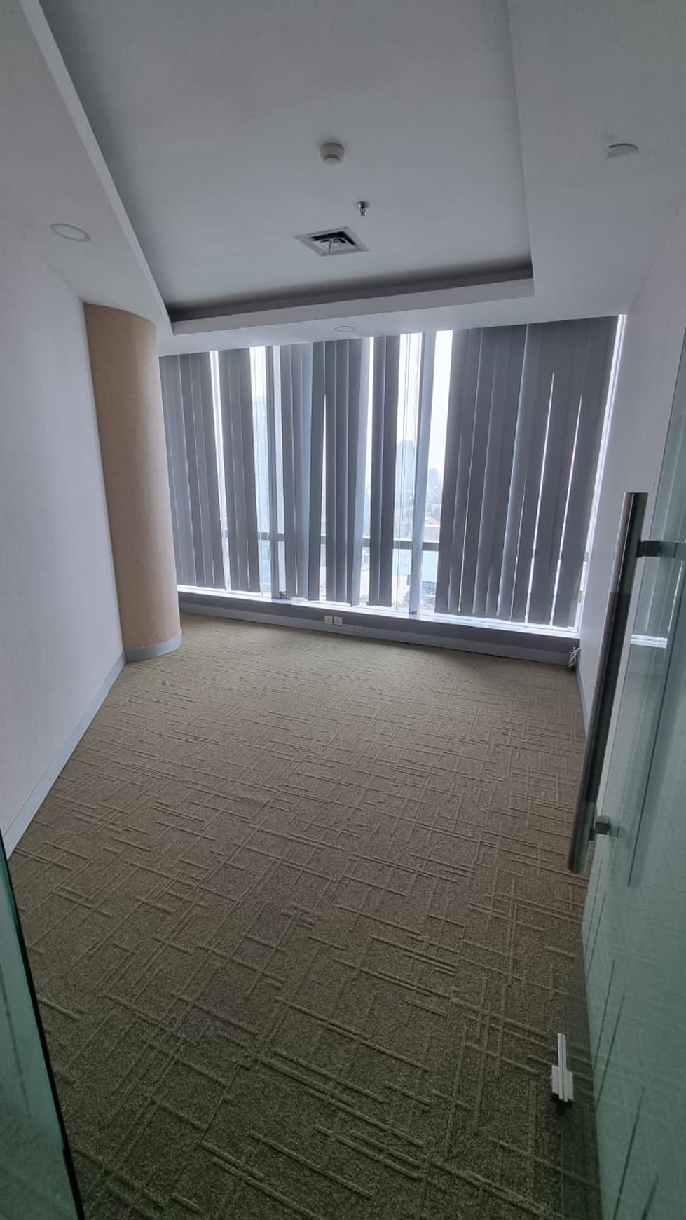 Office Space The City Tower Sudirman