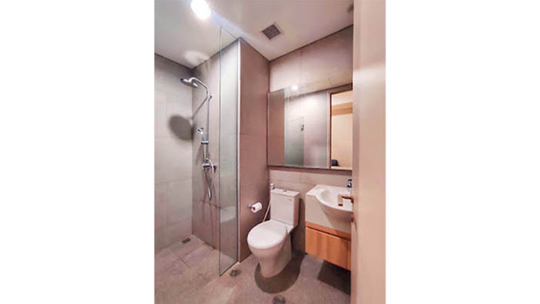 Apartemen Menara Jakarta, Kemayoran