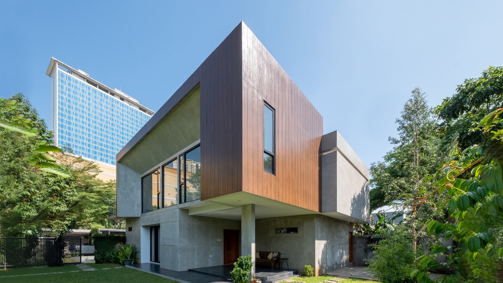 Rumah Cantik Kokoh 2 Lantai di Kompleks DDN Cibubur 