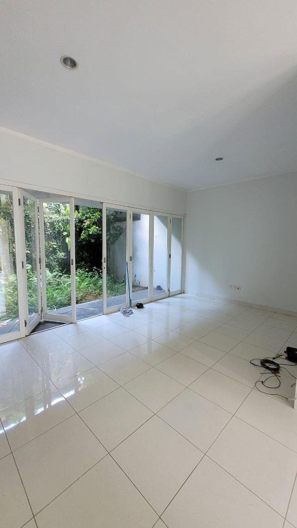 Rumah Bagus, siap huni keamanan 24 Jam di Bintaro Sektor 9