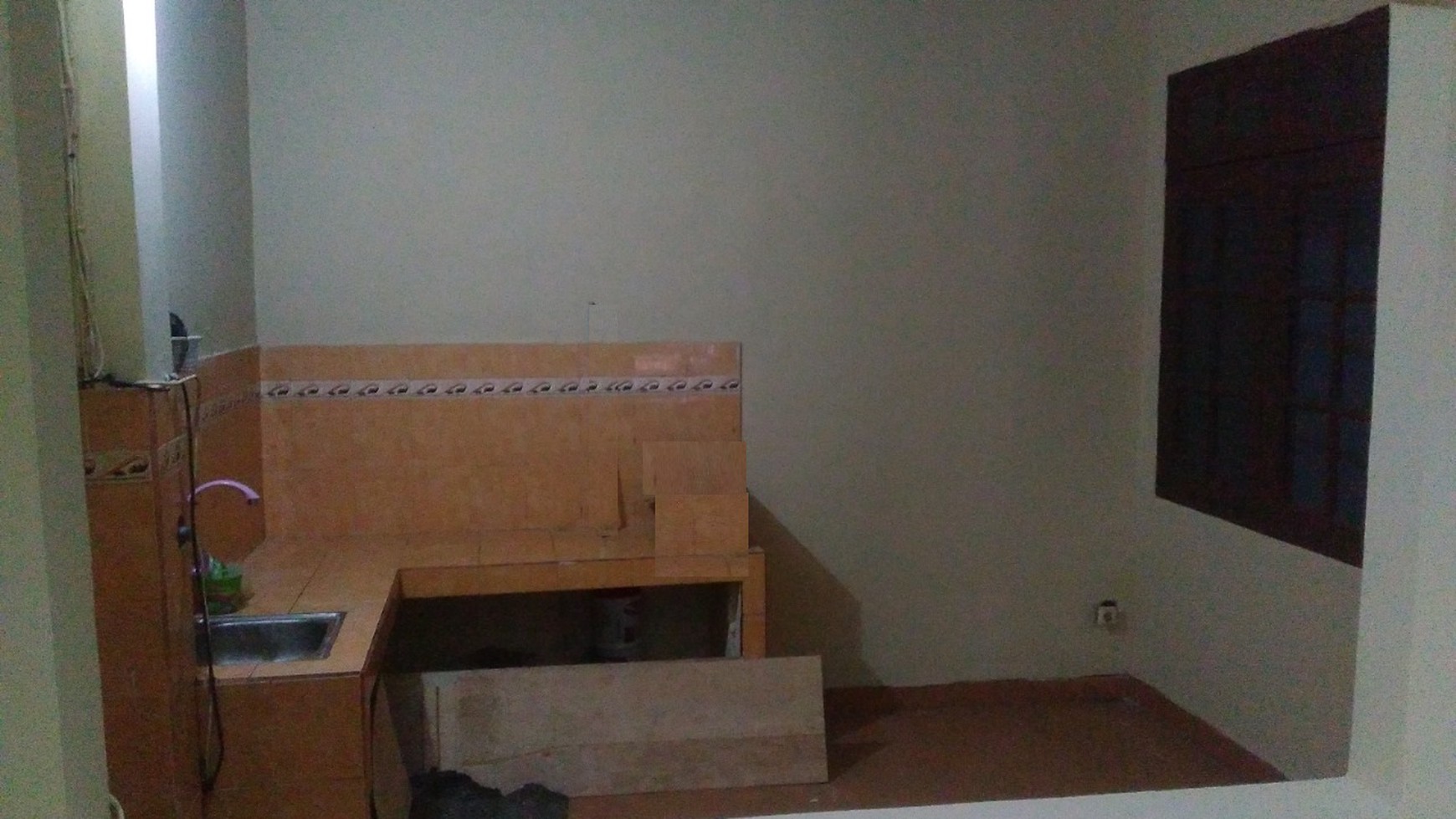 Rumah Minimalis dalam Cluster di Adena Graha Raya Bintaro