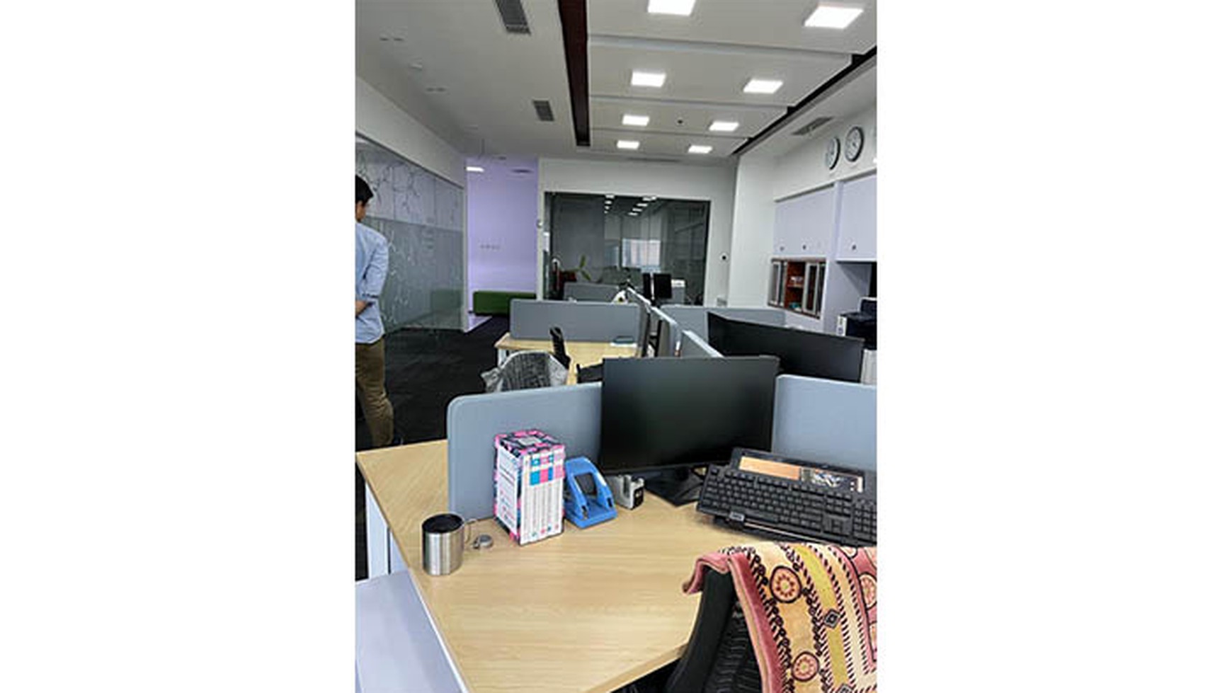 Office Space World Capital Tower, Kuningan