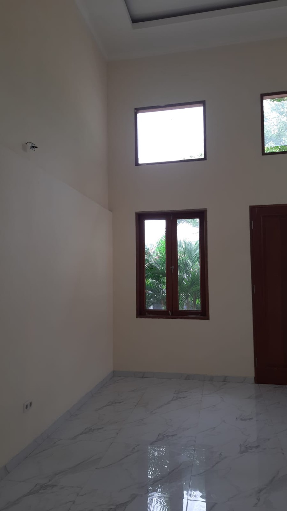 Rumah 1½ Lantai Siap Huni dengan Hunian Nyaman dan Asri di @Ciputat Timur