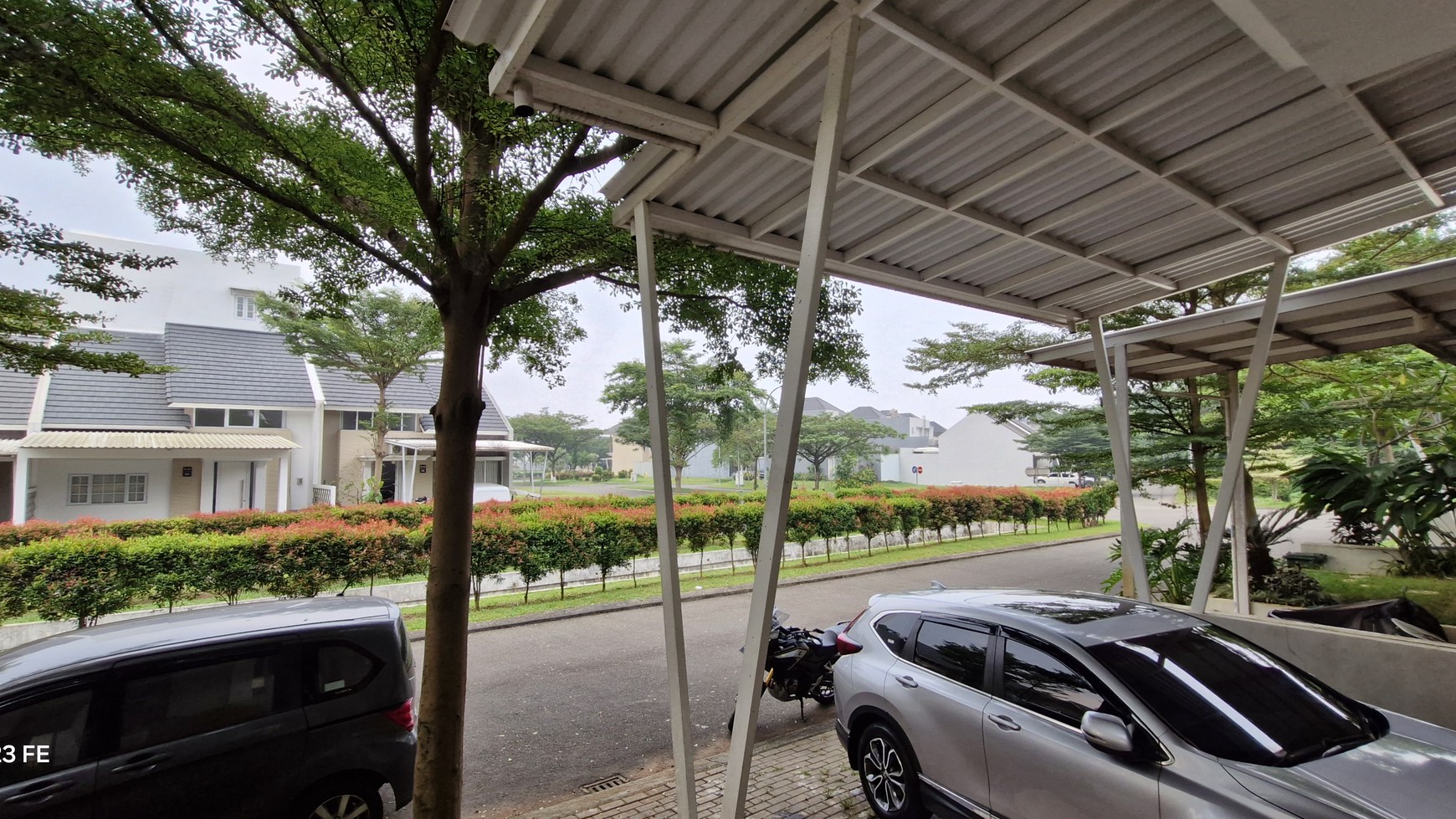 Rumah Cantik Luas Satu Lanti di Citra Land Cibubur 