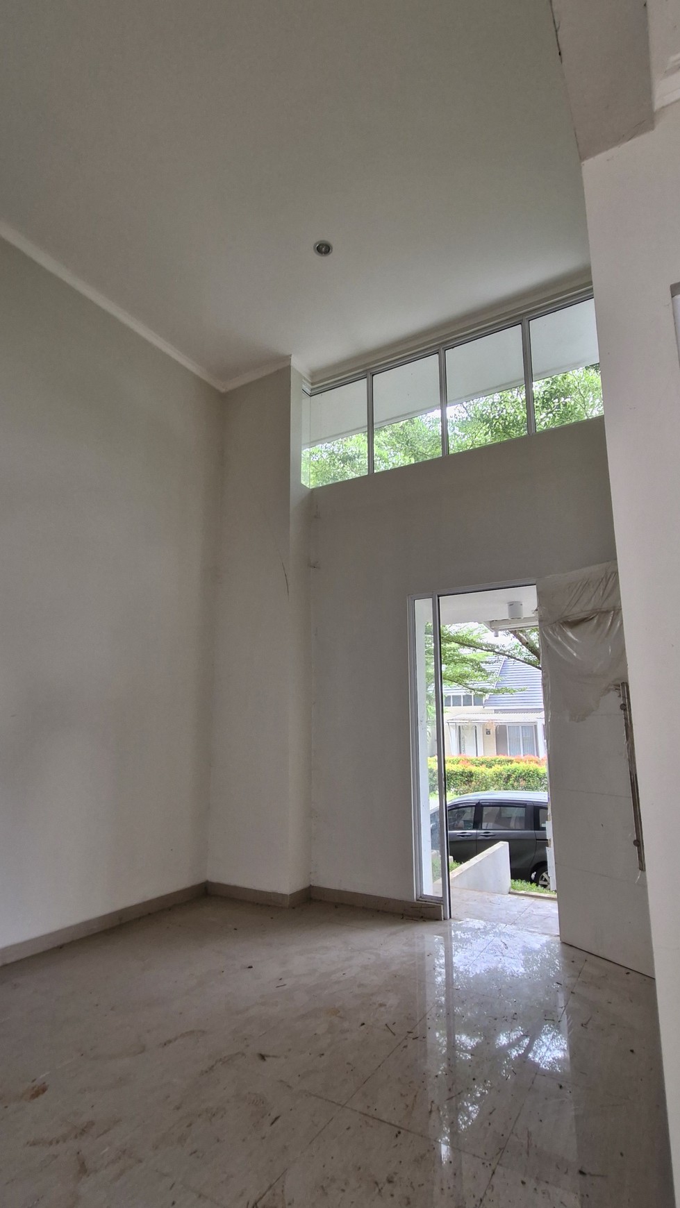 Rumah Cantik Luas Satu Lanti di Citra Land Cibubur 