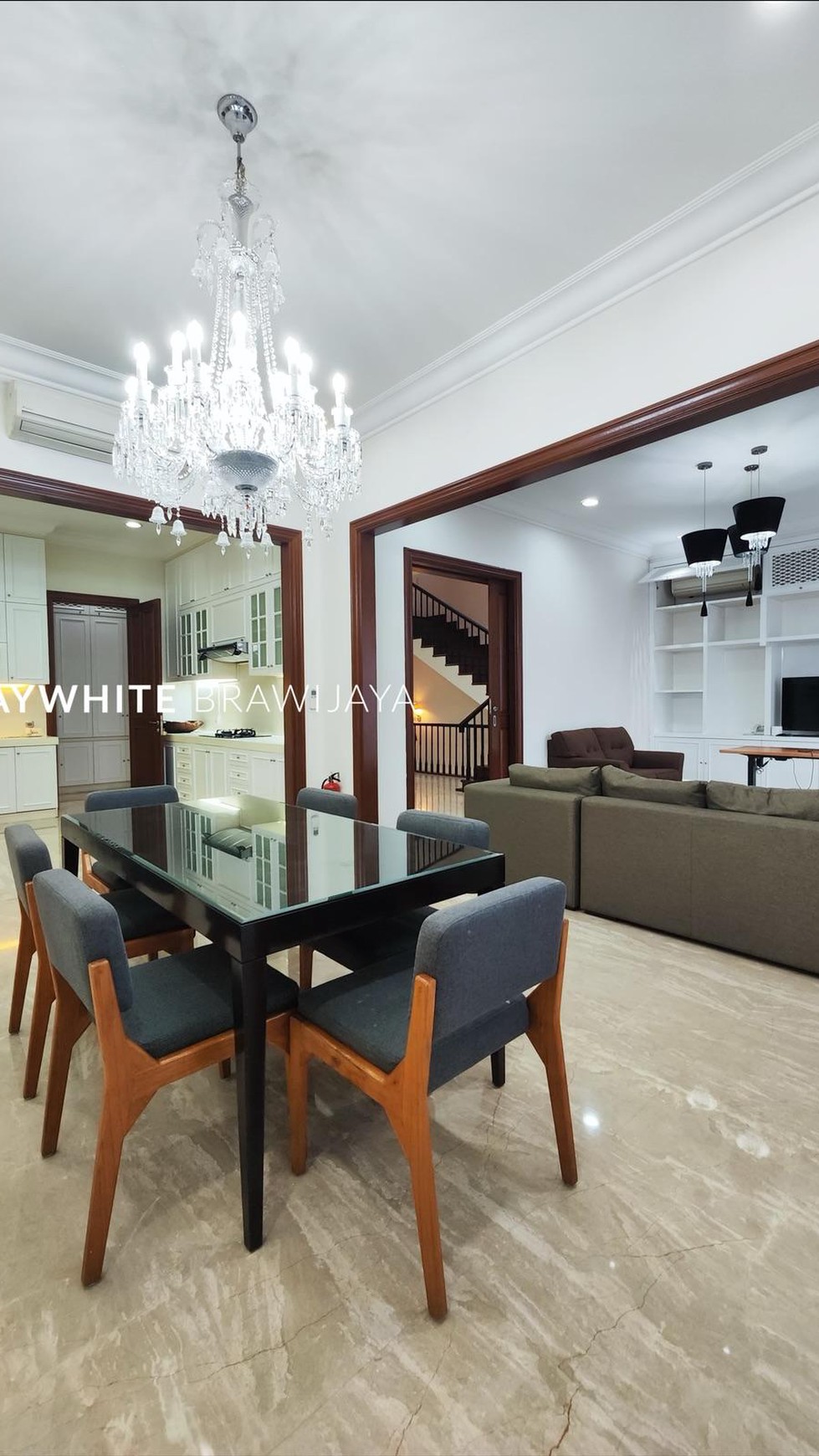 Rumah Hitung Tanah Area Cipete