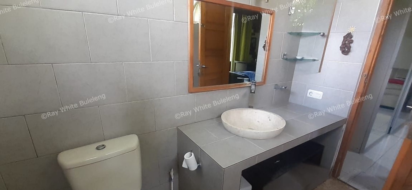 Beautiful villa close to the beach