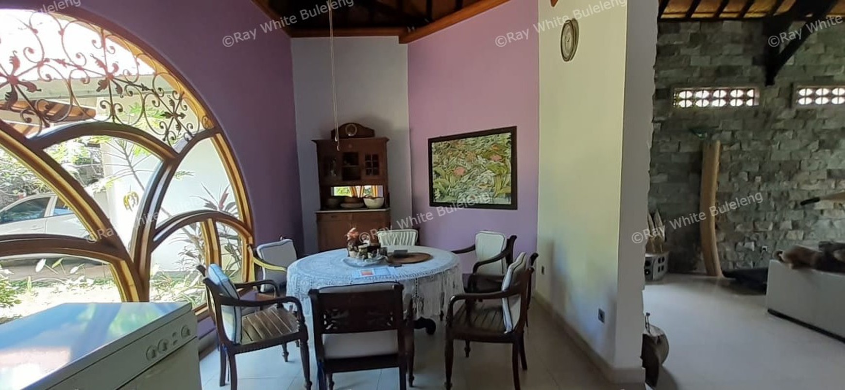 Beautiful villa close to the beach
