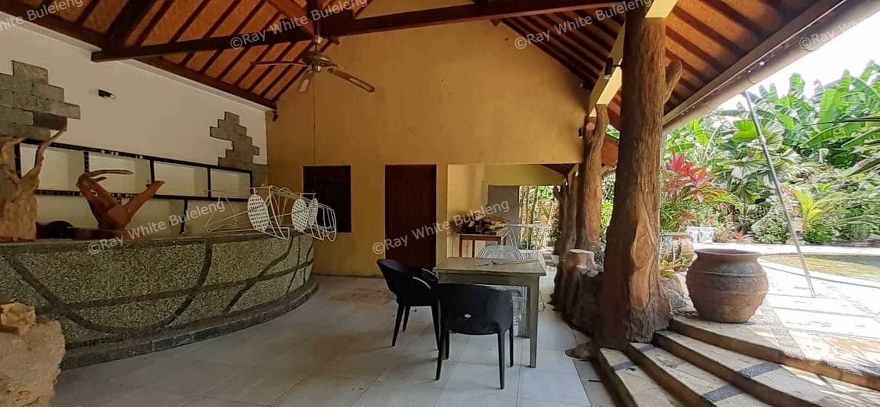 Beautiful villa close to the beach