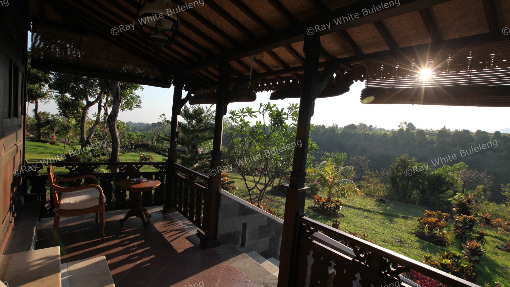 Hotel, Bar and Restaurant with Traditional and Modern Style