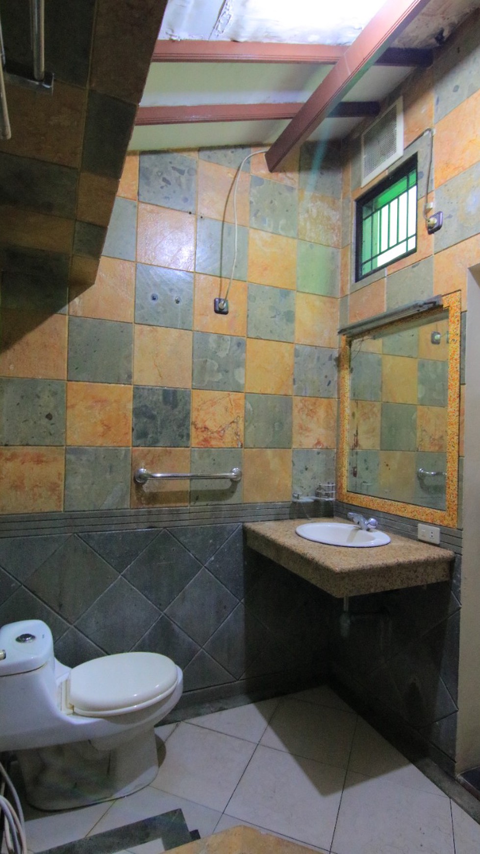 Rumah bagus, terawat, lingkungan aman dan Nyaman di Bekasi