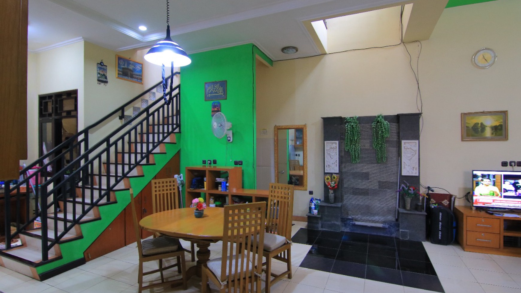 Rumah bagus, terawat, lingkungan aman dan Nyaman di Bekasi