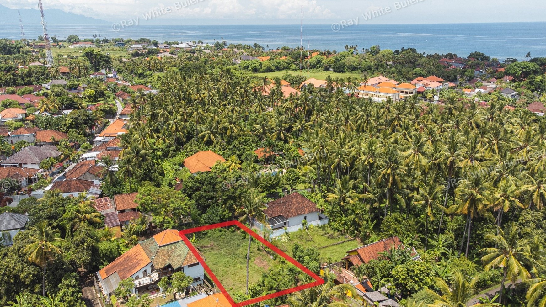 Land Located in Strategic Location For Sale